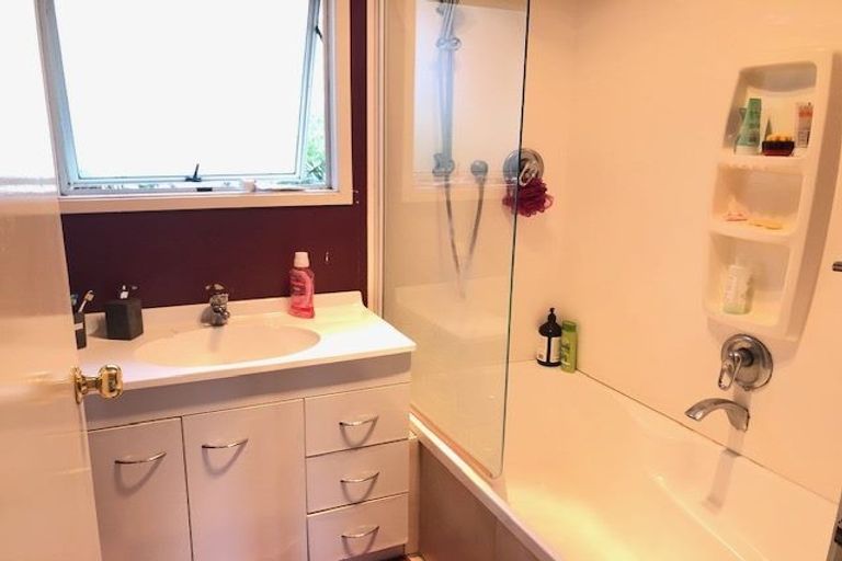 Photo of property in 103 Spinella Drive, Bayview, Auckland, 0629