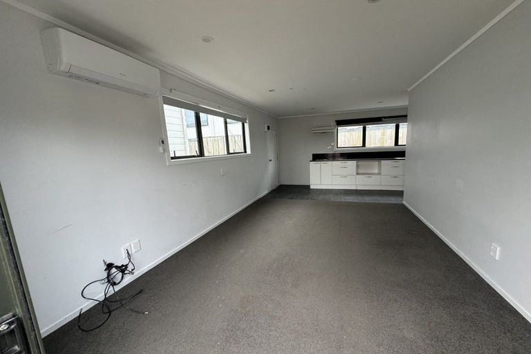 Photo of property in 166 Mahia Road, Wattle Downs, Auckland, 2103