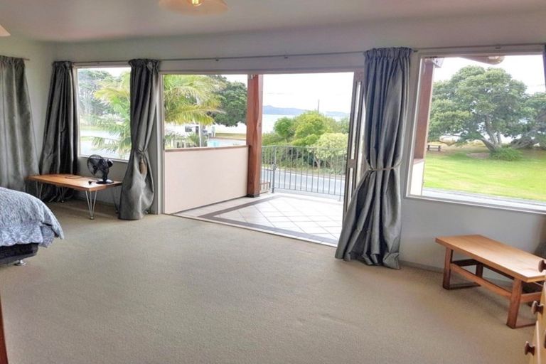 Photo of property in 141 Marsden Bay Drive, One Tree Point, 0118