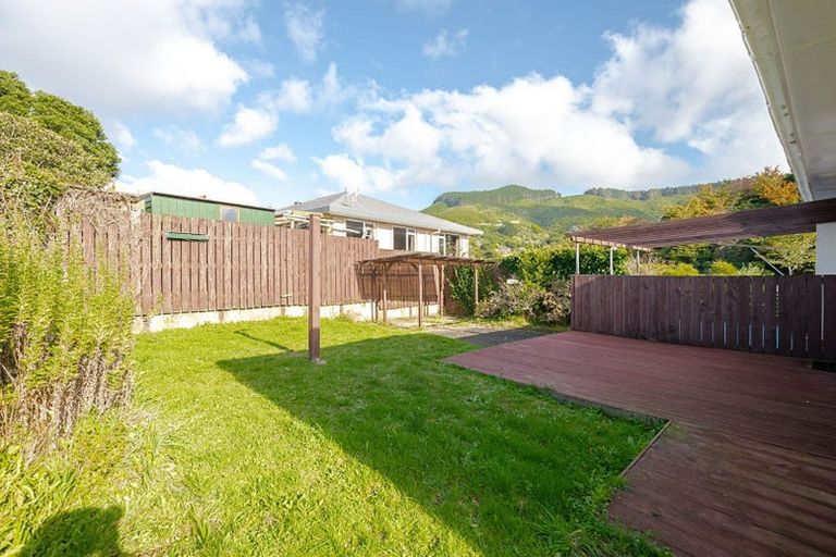 Photo of property in 61 The Drive, Tawa, Wellington, 5028