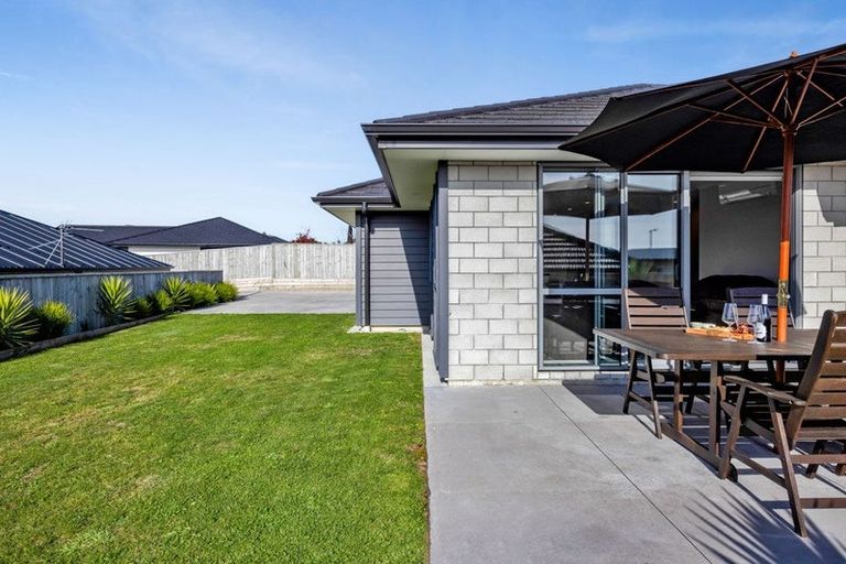 Photo of property in 7 Rua Place, Bell Block, New Plymouth, 4312