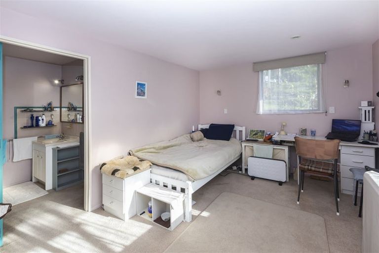 Photo of property in 30 Flinders Road, Heathcote Valley, Christchurch, 8022