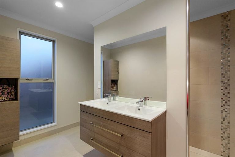 Photo of property in 58 Kotuku Crescent, Woolston, Christchurch, 8023