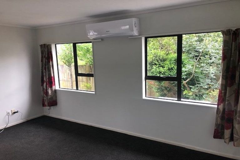 Photo of property in 1/28 Logan Street, Ebdentown, Upper Hutt, 5018