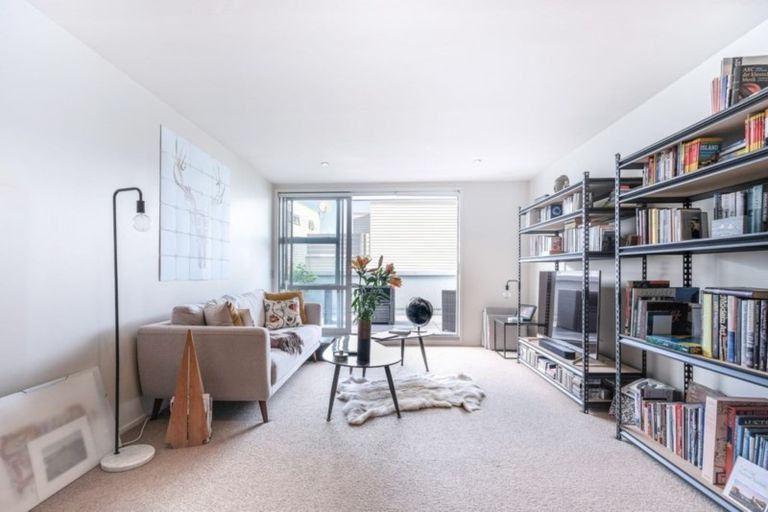 Photo of property in 1h/2 Dickens Street, Grey Lynn, Auckland, 1021