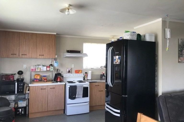 Photo of property in 2/59 Redcrest Avenue, Red Hill, Papakura, 2110