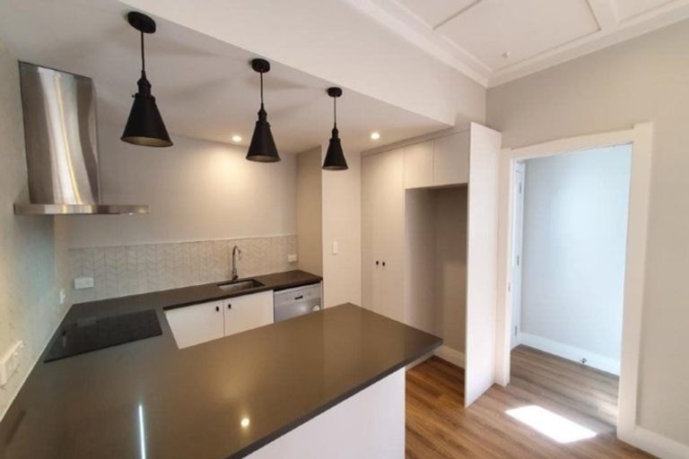 Photo of property in 8 Bungalow Avenue, Point Chevalier, Auckland, 1022