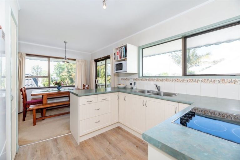 Photo of property in 2/23 Nile Road, Milford, Auckland, 0620