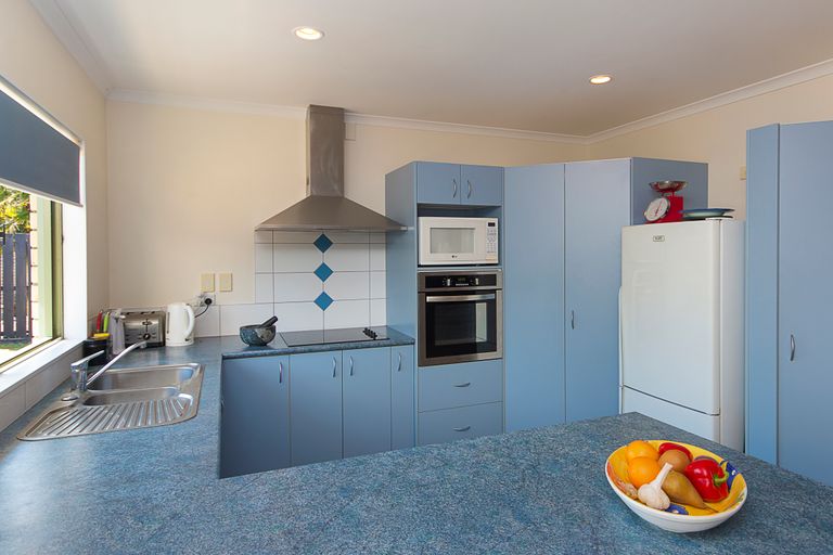 Photo of property in 10a Howden Street, Waiuku, 2123