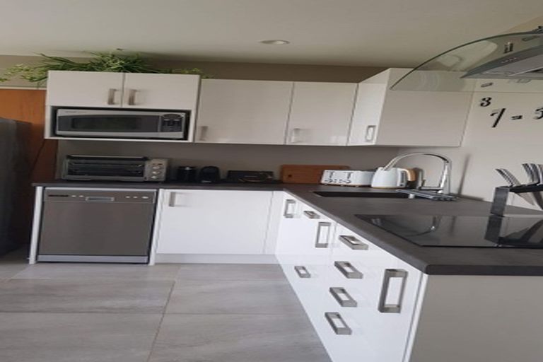 Photo of property in 30 Harry Ell Drive, Cashmere, Christchurch, 8022