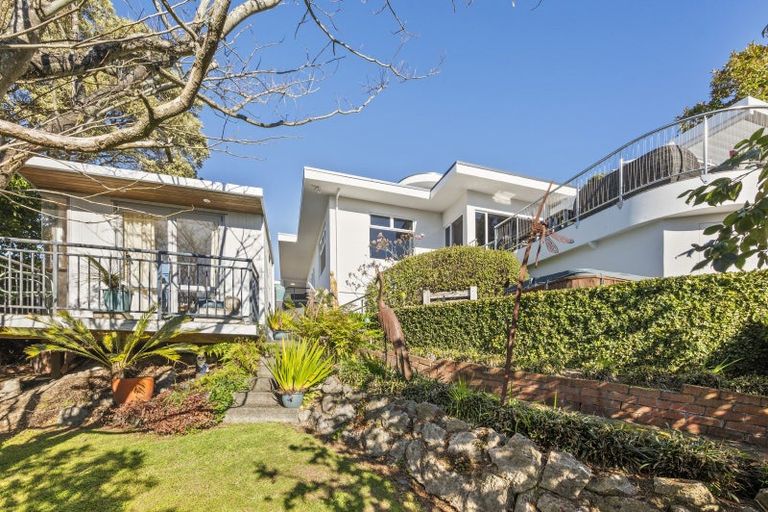 Photo of property in 13 Lighthouse Road, Bluff Hill, Napier, 4110