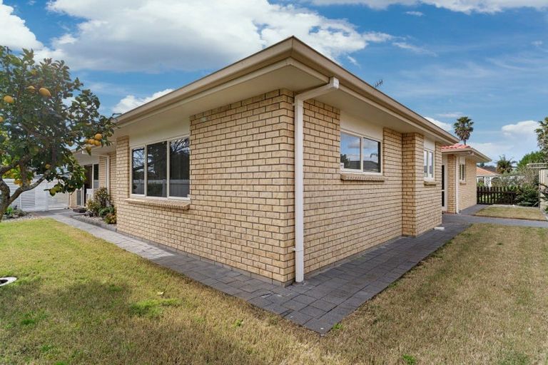 Photo of property in 94 Gravatt Road, Papamoa Beach, Papamoa, 3118