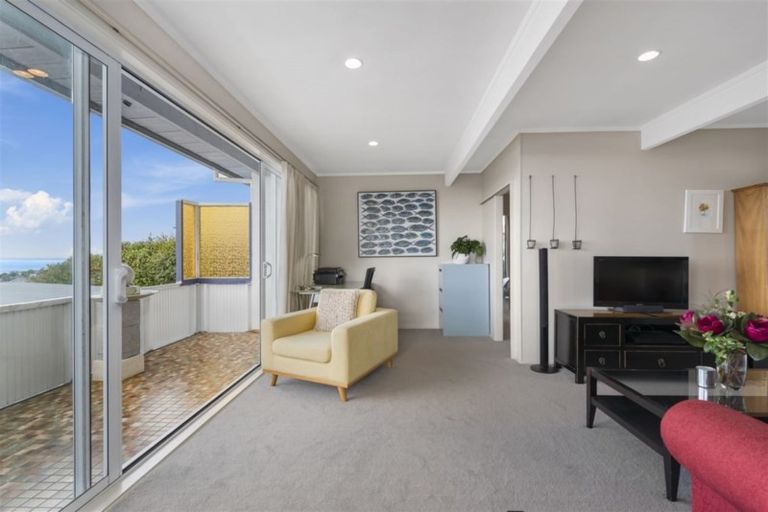 Photo of property in 1/30 Summit Drive, Torbay, Auckland, 0630