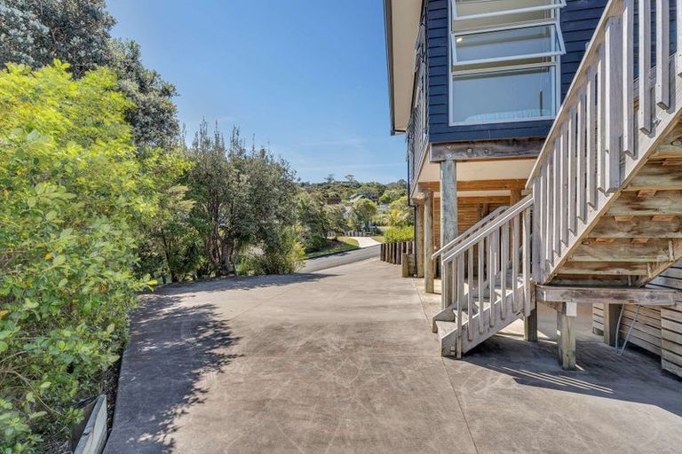 Photo of property in 21 Centennial Drive, Whitianga, 3510