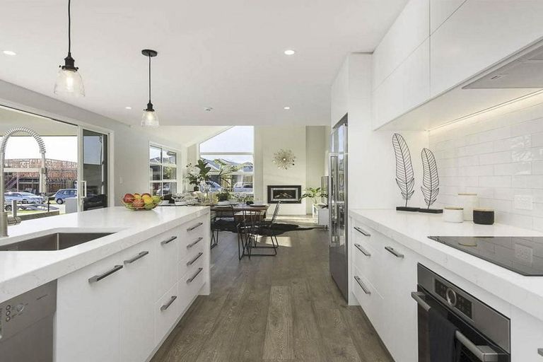 Photo of property in 95 Glenvar Ridge Road, Long Bay, Auckland, 0630