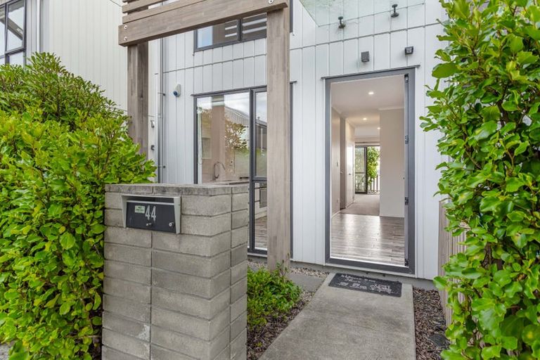 Photo of property in 44 Pukewhero Rise, Westgate, Auckland, 0614
