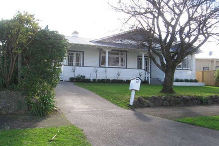 Photo of property in 67 Florence Avenue, Palmerston North, 4414