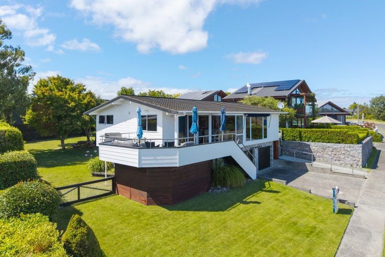 Photo of property in 30 Pokaka Crescent, Wharewaka, Taupo, 3330
