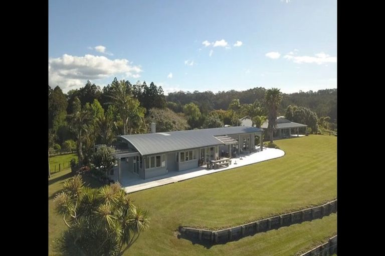 Photo of property in 899e Purangi Road, Cooks Beach, Whitianga, 3591