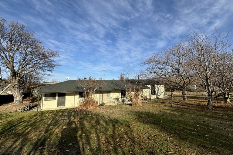 Photo of property in 18 Mclean Road, Northburn, Cromwell, 9383