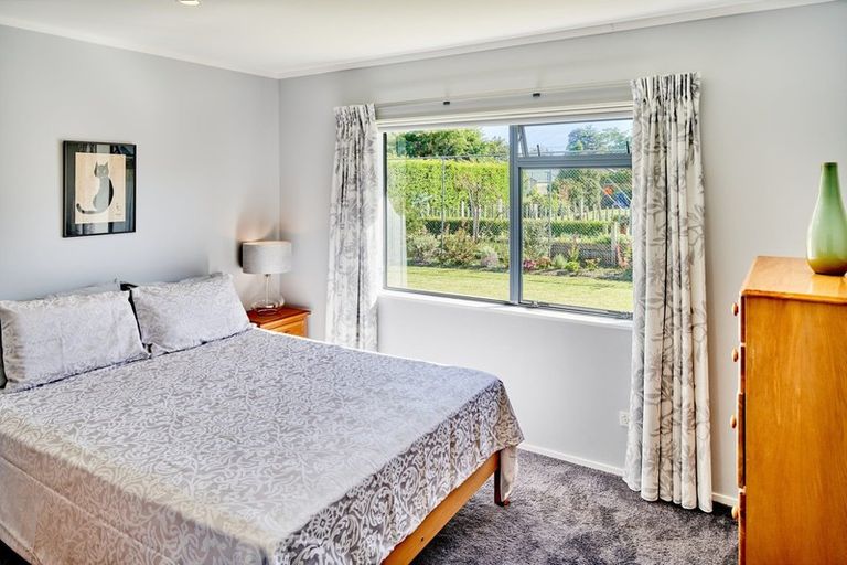 Photo of property in 180d Raumati Road, Raumati Beach, Paraparaumu, 5032