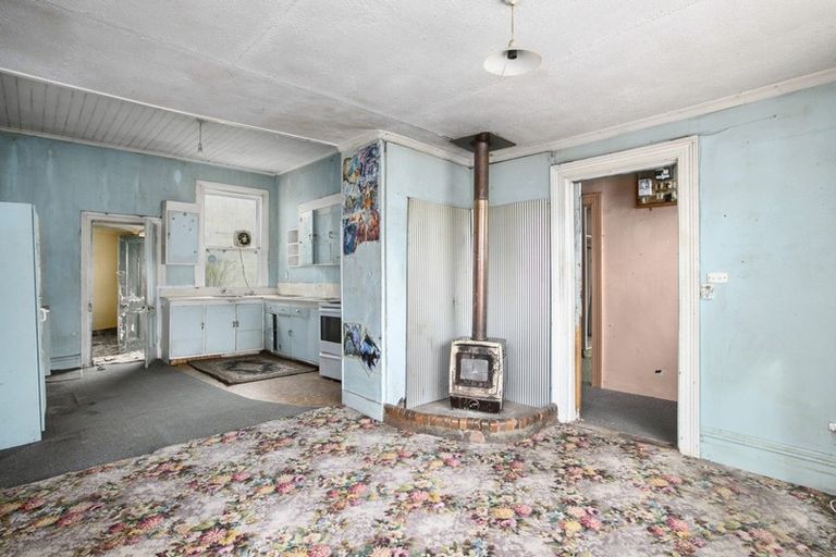 Photo of property in 51 Reid Road, South Dunedin, Dunedin, 9012