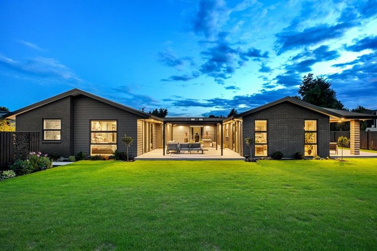 Photo of property in 173b West Belt, Rangiora, 7400