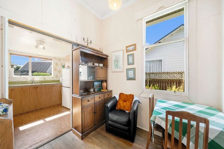 Photo of property in 60 Victoria Road, Saint Kilda, Dunedin, 9012