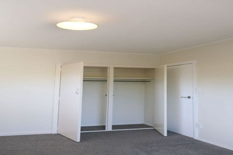 Photo of property in 12 Geelong Place, Burnside, Christchurch, 8053