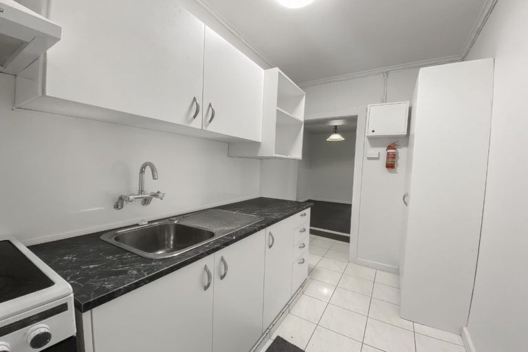 Photo of property in 60 Wilson Street, Newtown, Wellington, 6021