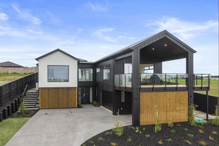 Photo of property in 5 Nola Avenue, Glenbrook, 2681