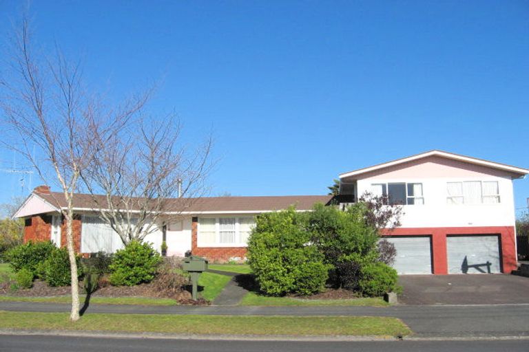 Photo of property in 6 Eton Drive, Hillcrest, Hamilton, 3216