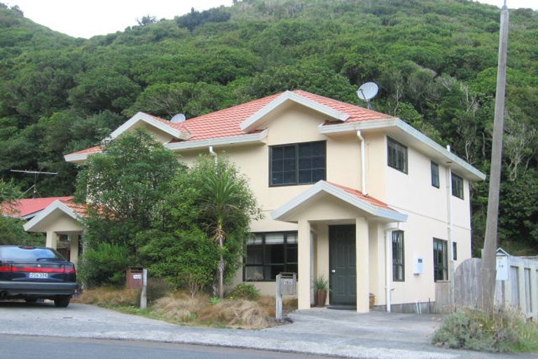 Photo of property in 16a Parsons Glen, Karori, Wellington, 6012