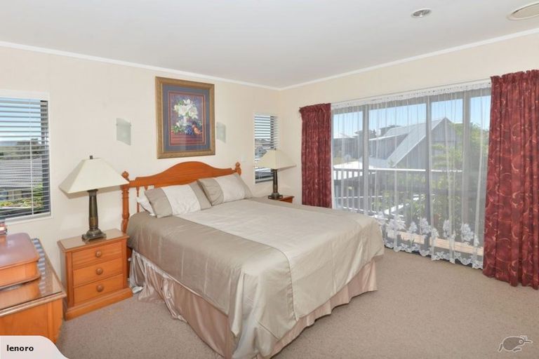 Photo of property in 8 Kihi Place, Ruakaka, 0116