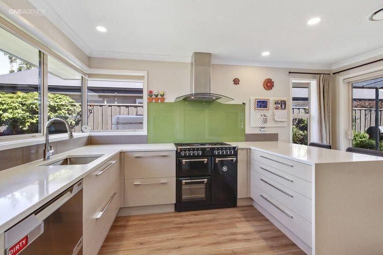 Photo of property in 14 Hakatere Road, Pegasus, 7612