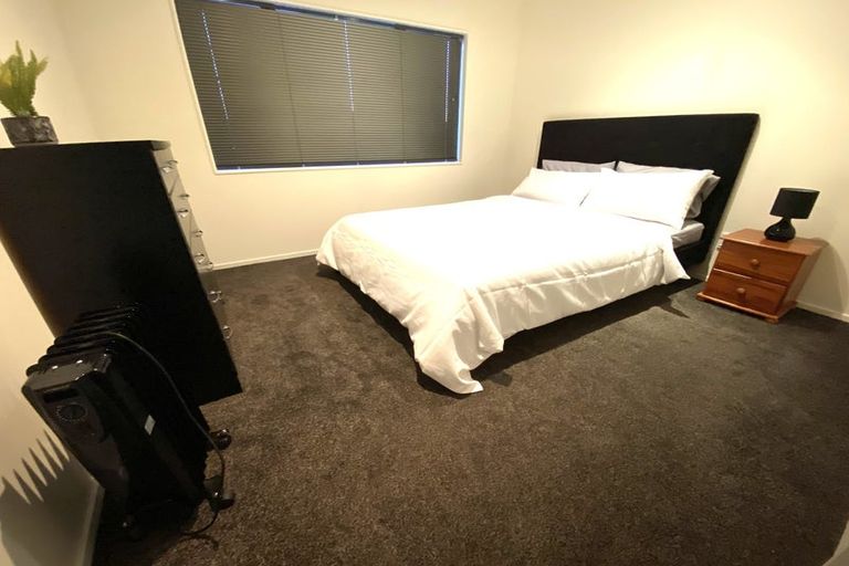 Photo of property in 84 Cypress Drive, Maungaraki, Lower Hutt, 5010