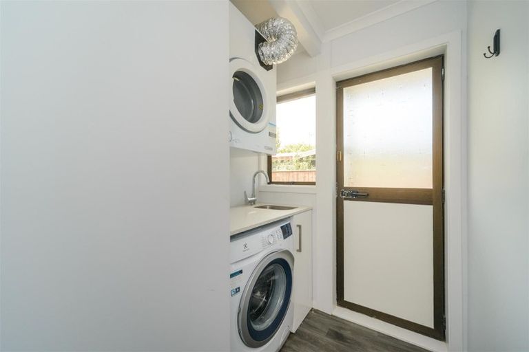 Photo of property in 62 Bridge Street, Bulls, 4818