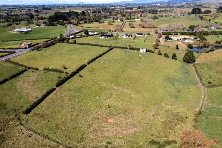 Photo of property in 16 Woolrich Road, Te Kowhai, Hamilton, 3288