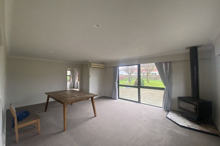 Photo of property in 52 Sawyers Arms Road, Northcote, Christchurch, 8052