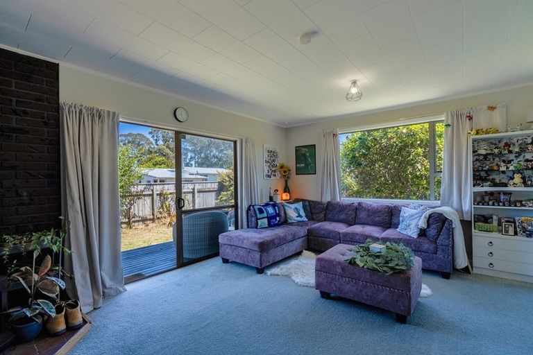 Photo of property in 2a Elder Grove, Paraparaumu, 5032