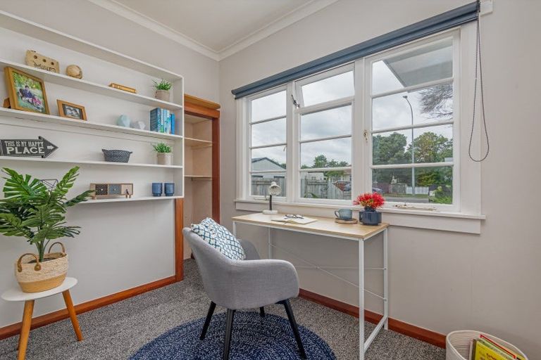 Photo of property in 169 College Street, Awapuni, Palmerston North, 4412