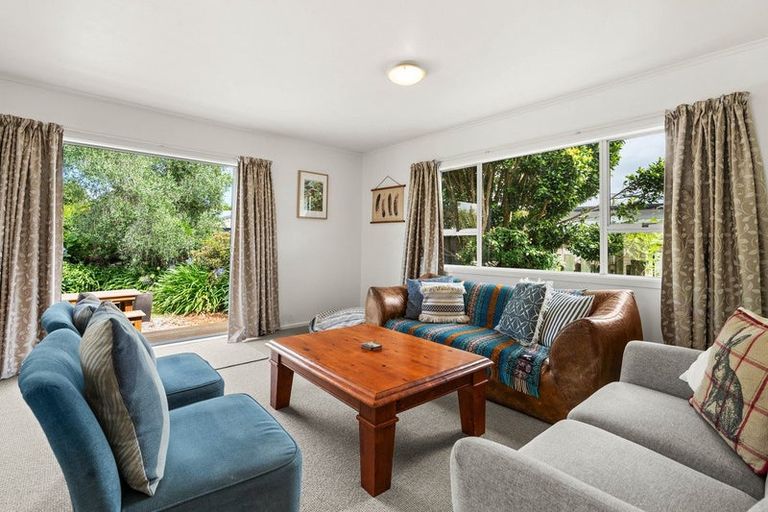 Photo of property in 30 Cologne Street, Martinborough, 5711