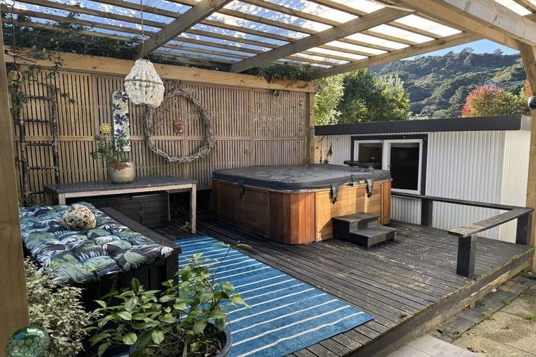 Photo of property in 51b Cornford Street, Karori, Wellington, 6012