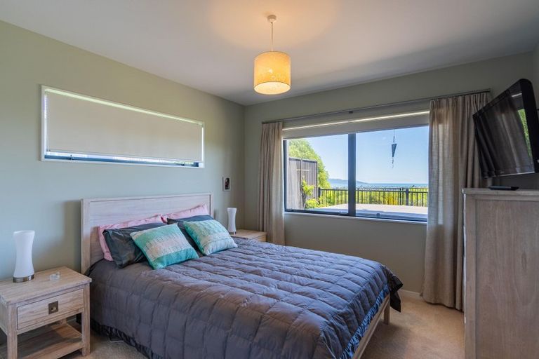 Photo of property in 7 Ocean Vista Lane, Paraparaumu, 5032