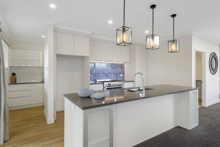 Photo of property in 19 Holmes Hanover Lane, Halswell, Christchurch, 8025