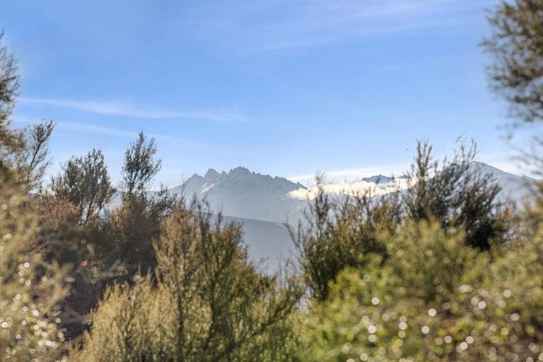 Photo of property in 69 Kanuka Rise, Albert Town, Wanaka, 9305