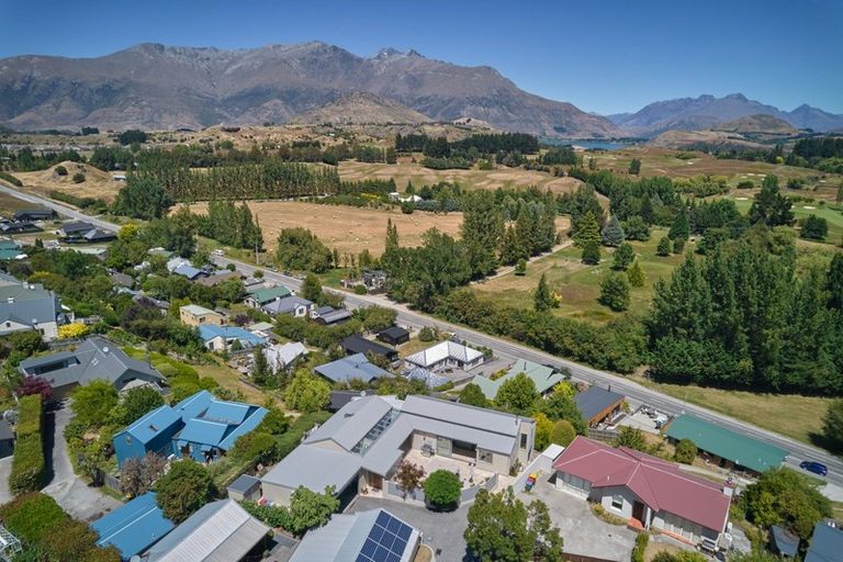 Photo of property in 37 Cotter Avenue, Arrowtown, 9302