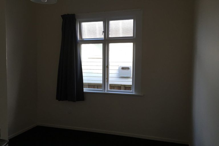 Photo of property in 174 Victoria Road, Saint Clair, Dunedin, 9012