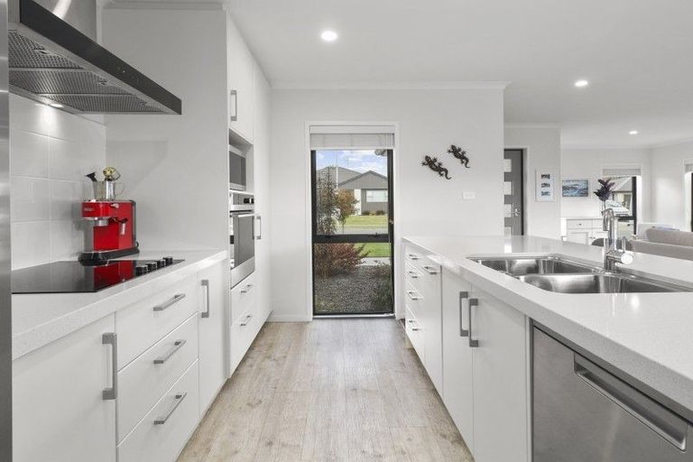 Photo of property in 3 Paiawa Way, Pyes Pa, Tauranga, 3110