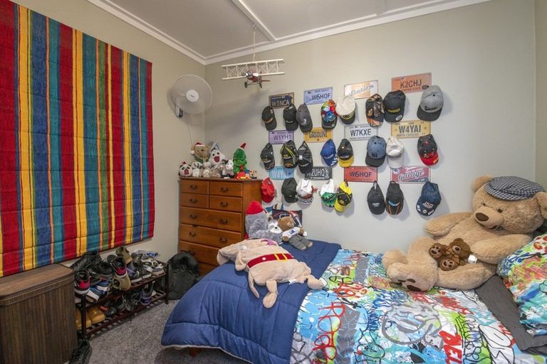 Photo of property in 1070 Queen Street East, Levin, 5510